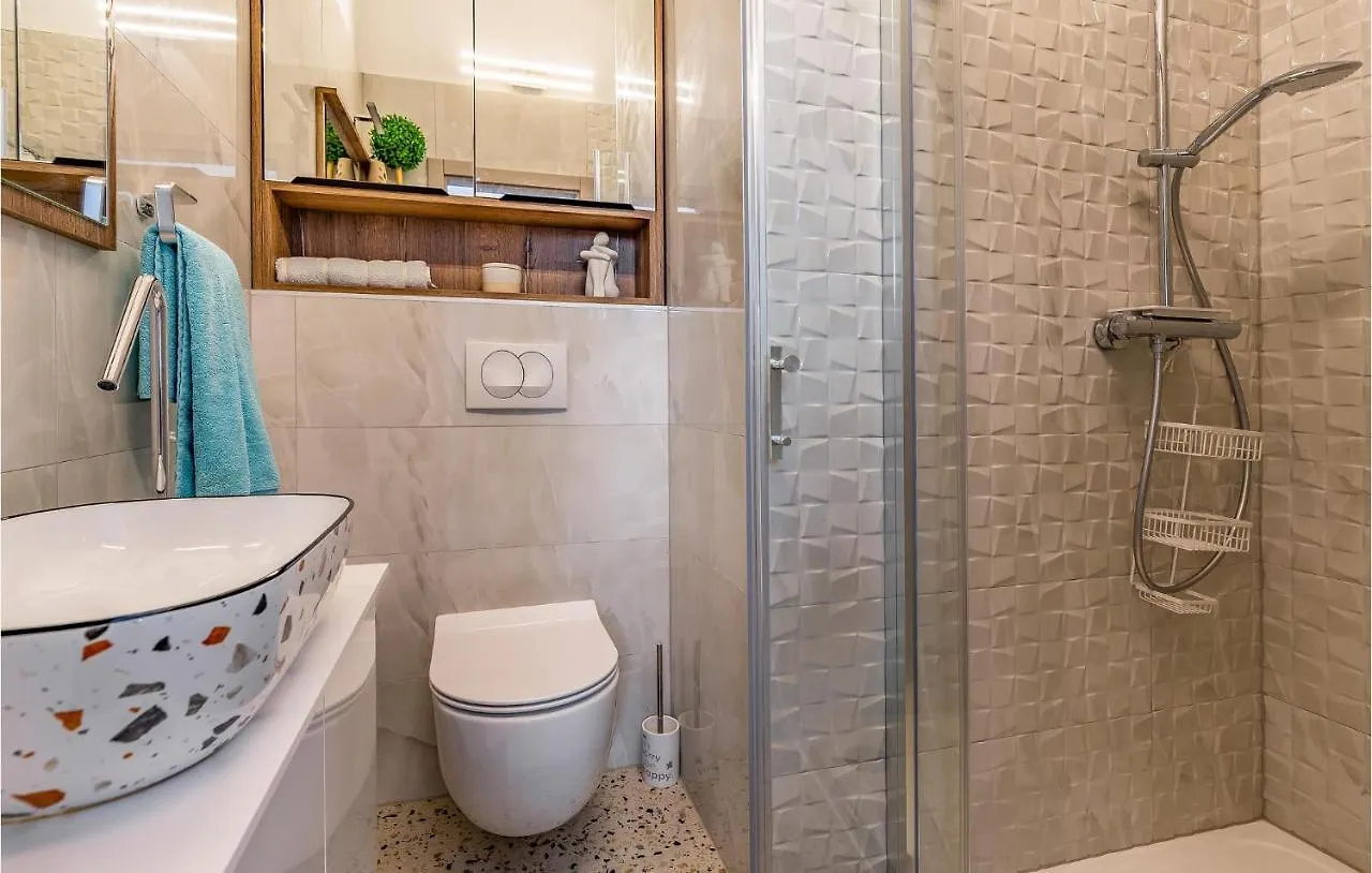 Amazing Apartment In Medulin With House Sea View 0*,